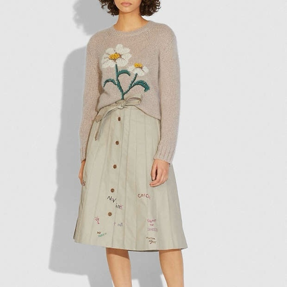 Coach Daisy Embroidered Intarsia Beige Mohair Wool Crew Neck Sweater Size M - Picture 6 of 8